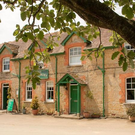 Three Horseshoes Inn Powerstock Esterno foto