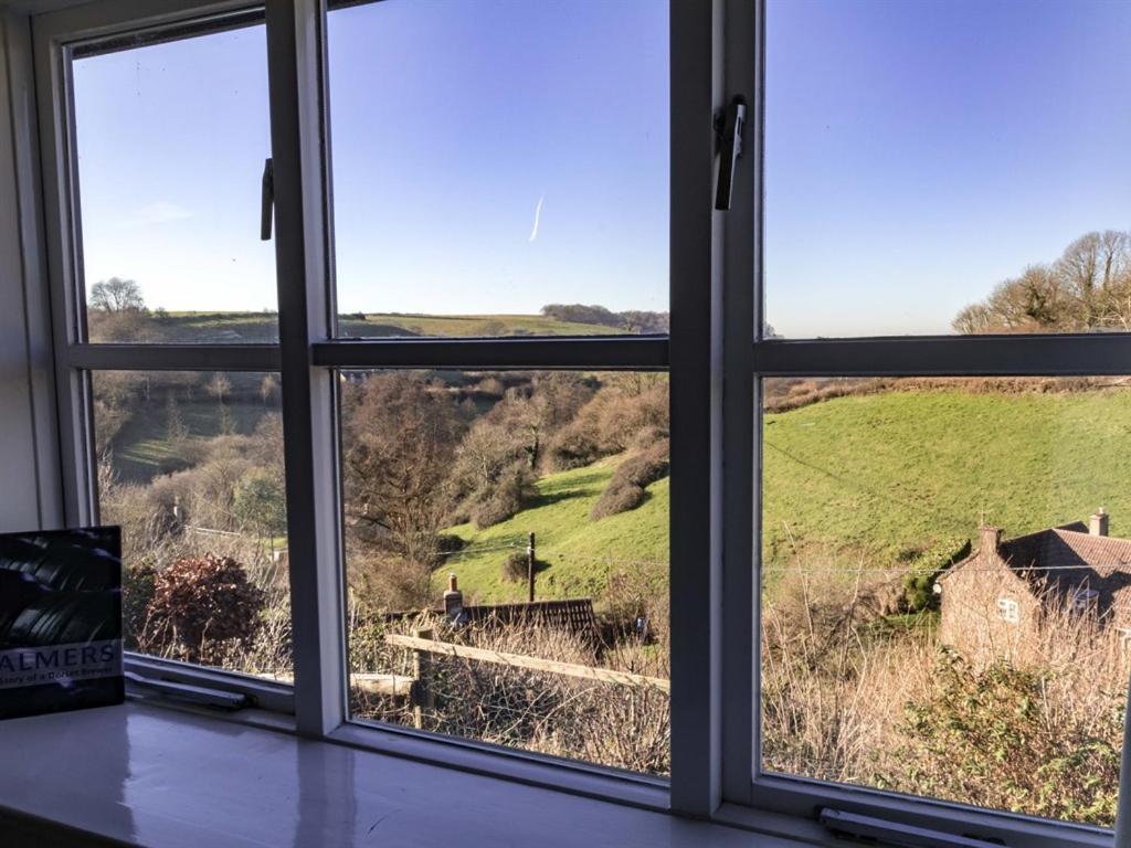 Three Horseshoes Inn Powerstock Esterno foto